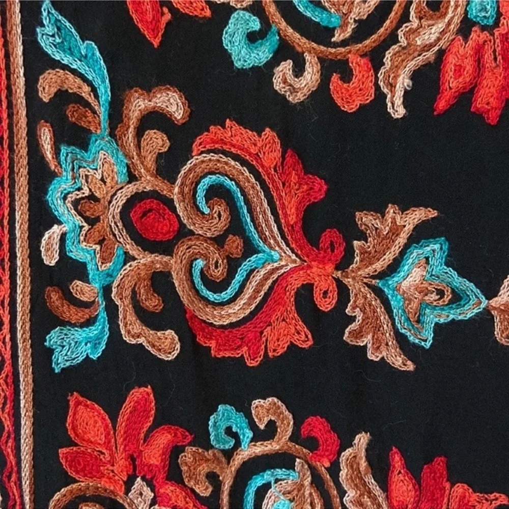 Altar’d State Embroidered Kimono - Picture 9 of 12